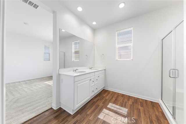 7554 Botany St, Chino CA: https://media.crmls.org/medias/06fc7e53-6684-4859-b033-ba19138d8fab.jpg