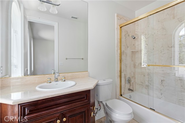 Detail Gallery Image 18 of 22 For 4627 Surrey Dr, Corona Del Mar,  CA 92625 - 4 Beds | 4/1 Baths