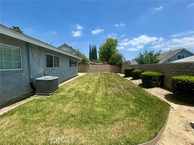 3964 Hibbert Court, Simi Valley CA: https://media.crmls.org/medias/06fd355d-4f9c-4fd5-984d-b209e4e02e92.jpg