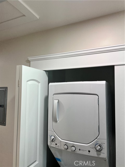 Detail Gallery Image 11 of 28 For 1904 E 2nd #B,  Long Beach,  CA 90802 - 2 Beds | 1 Baths