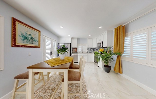 Detail Gallery Image 24 of 32 For 17891 Caledonia Cir, Huntington Beach,  CA 92647 - 5 Beds | 3/2 Baths