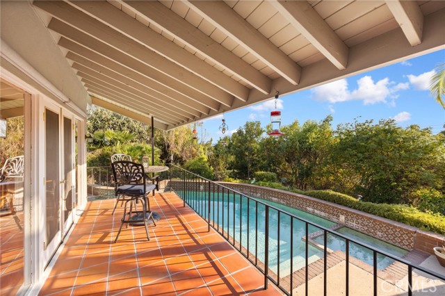 1481 Kensington Drive, Fullerton CA: https://media.crmls.org/medias/070004a9-4efc-4682-a07c-0bd3984dd74e.jpg