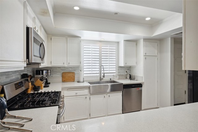 4455 Fulton Avenue, Sherman Oaks CA: https://media.crmls.org/medias/07001bec-41fd-4294-9eed-18bf7a752286.jpg