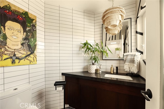 Detail Gallery Image 14 of 31 For 610 9th St a,  Hermosa Beach,  CA 90254 - 3 Beds | 2/1 Baths