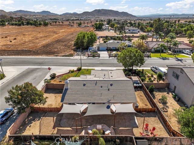 Detail Gallery Image 12 of 42 For 27106 Dracaea Ave, Moreno Valley,  CA 92555 - 4 Beds | 2 Baths