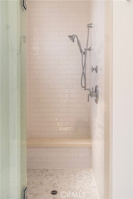 300 19TH Street, Manhattan Beach CA: https://media.crmls.org/medias/0702d38e-3471-47d3-a0ad-7f8170356ed2.jpg