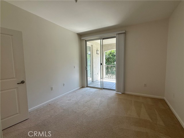 2252 Scholarship, Irvine CA: https://media.crmls.org/medias/0704f1b1-b325-4e48-8cc6-dda7b9ea142c.jpg