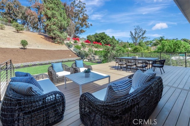 26622 Stetson Place, Laguna Hills CA: https://media.crmls.org/medias/07059244-f7b0-4afa-a53b-c2e1af071a22.jpg