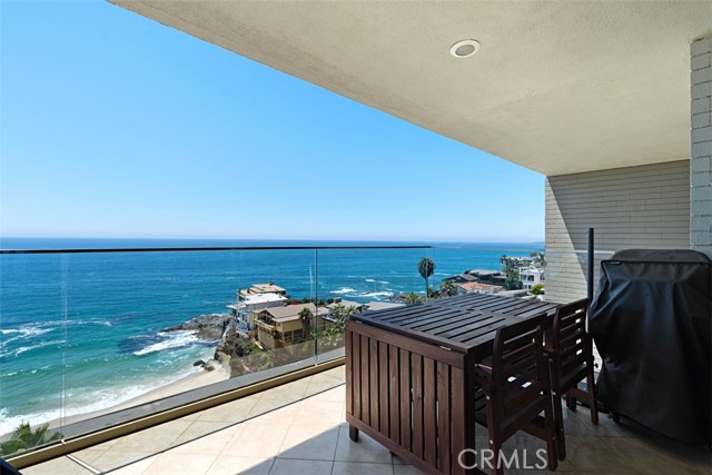 Detail Gallery Image 8 of 43 For 31755 Coast #403,  Laguna Beach,  CA 92651 - 2 Beds | 2 Baths