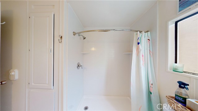 Detail Gallery Image 5 of 21 For 1535 Superior Ave #8,  Newport Beach,  CA 92663 - 1 Beds | 1 Baths