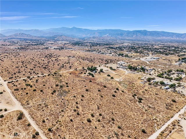 Detail Gallery Image 23 of 25 For 5150 Yucca Terrace Rd, Phelan,  CA 92371 - 4 Beds | 3 Baths