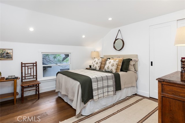 1130 Windsor Place, South Pasadena CA: https://media.crmls.org/medias/07074f3e-8001-4e81-8a00-2782249cc501.jpg