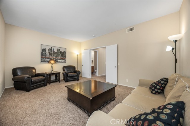 Detail Gallery Image 11 of 54 For 8847 Flintridge Ln, Corona,  CA 92883 - 3 Beds | 2/1 Baths