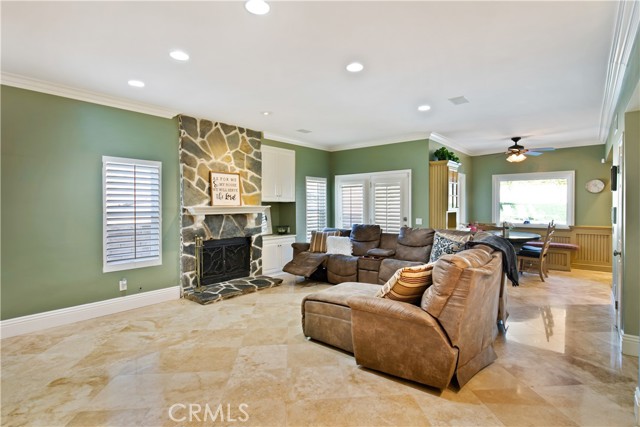 23943 Eagle Mountain Street, West Hills CA: https://media.crmls.org/medias/0709a83c-21ac-49ee-816b-1c471abb128e.jpg