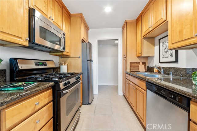 Image 59 of 62 For 6600 Warner  241