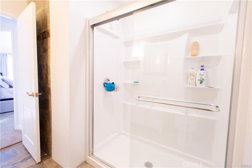 https://media.crmls.org/medias/070a1e41-9f0b-4c02-ab8f-1db93438a6d9.jpg?preset=X-Large