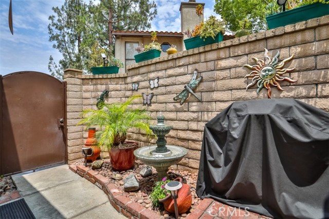 9793 Louise Way, Rancho Cucamonga CA: https://media.crmls.org/medias/070a246b-bbb5-4bf2-9187-ce2b54d0f401.jpg