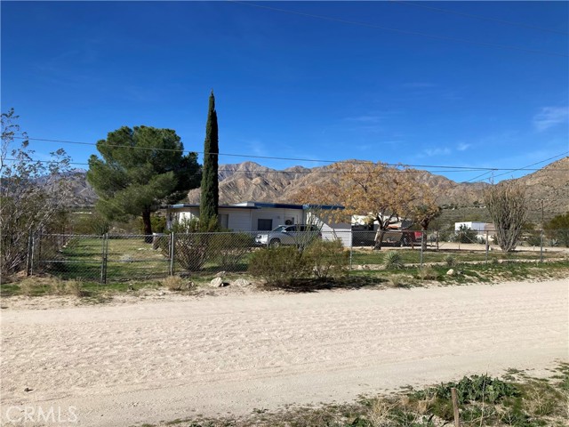 Detail Gallery Image 2 of 13 For 8960 S Samel Rd, Morongo Valley,  CA 92256 - 2 Beds | 1 Baths
