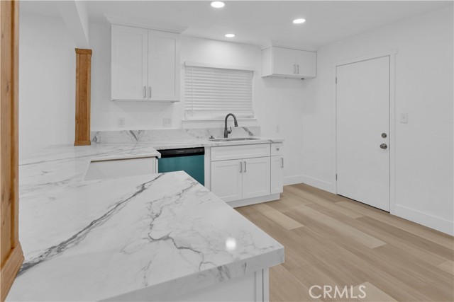 Detail Gallery Image 5 of 14 For 629 Trigo Ln, Paso Robles,  CA 93446 - 3 Beds | 2 Baths