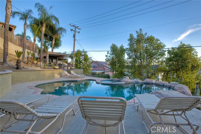 Detail Gallery Image 18 of 68 For 28856 Yosemite Pl, Canyon Lake,  CA 92587 - 3 Beds | 3/1 Baths