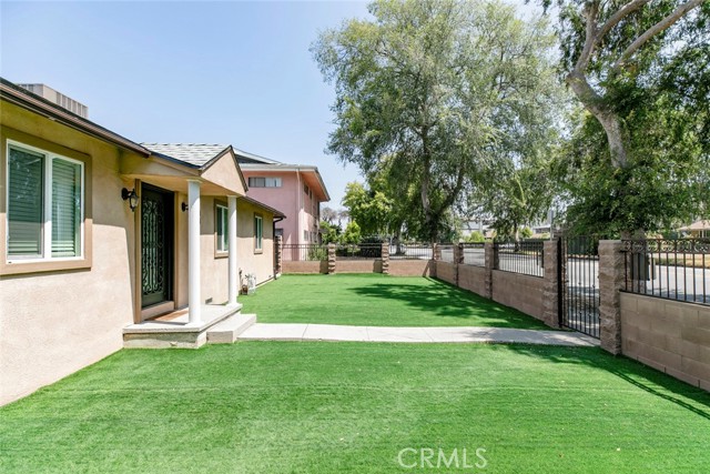 Detail Gallery Image 4 of 38 For 6545 Coldwater Canyon Ave, North Hollywood,  CA 91606 - 4 Beds | 2 Baths