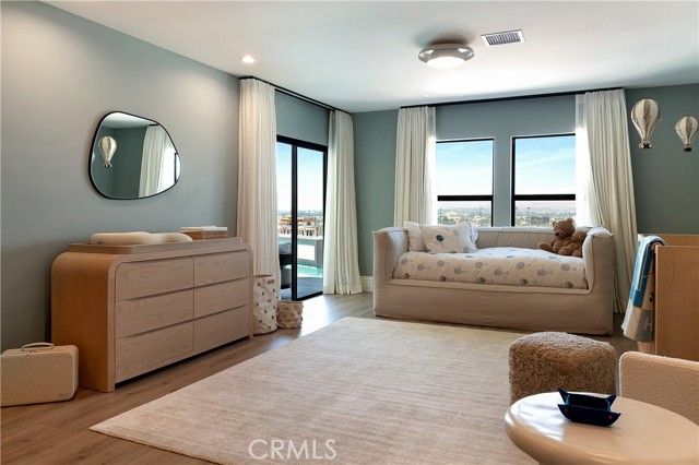 Detail Gallery Image 25 of 46 For 11039 Wrightwood Pl, Studio City,  CA 91604 - 3 Beds | 3 Baths