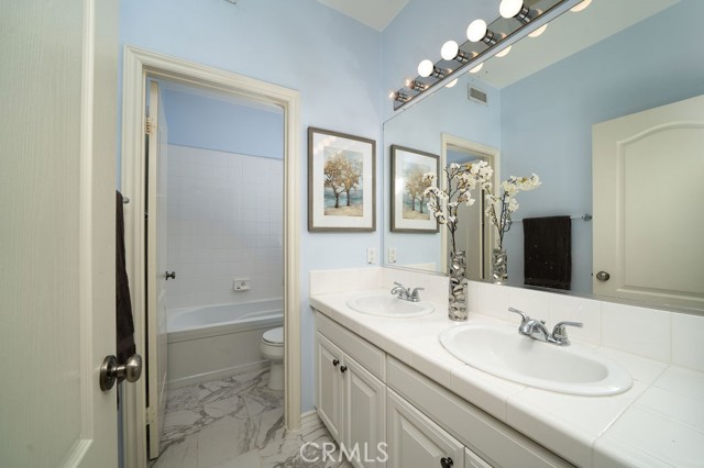 26 Upland, Irvine CA: https://media.crmls.org/medias/070c051b-b74d-4511-b64b-a1c8ab193e43.jpg