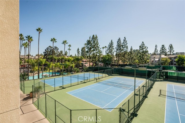 Detail Gallery Image 15 of 26 For 5565 Canoga Ave #309,  Woodland Hills,  CA 91367 - 2 Beds | 2 Baths