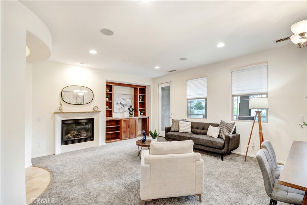 MLS #IV25262434 image #2