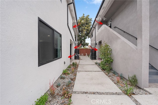 3301 Obama Boulevard, Los Angeles CA: https://media.crmls.org/medias/070c571d-5f22-488a-8295-9bf639d4c5a6.jpg