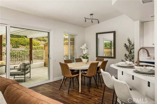 Image 15 of 63 For 28871 Oakview