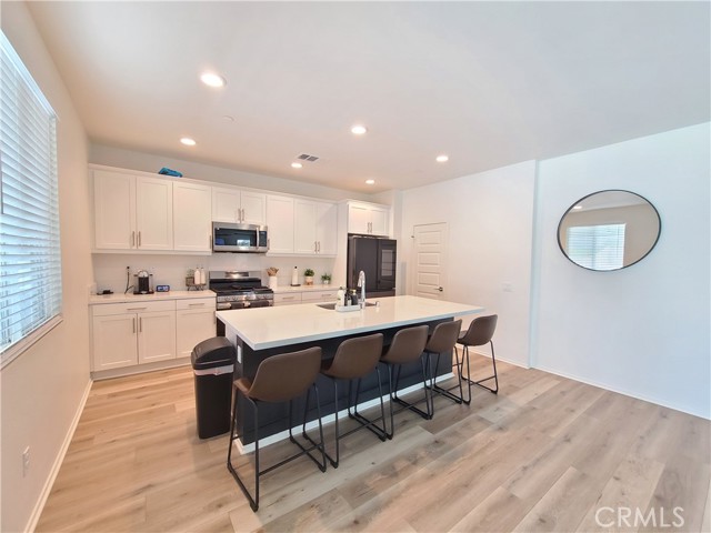 12913 Tehachapi Street, Hesperia CA: https://media.crmls.org/medias/070ceea7-2d0b-4bd1-91d7-d719469152d3.jpg