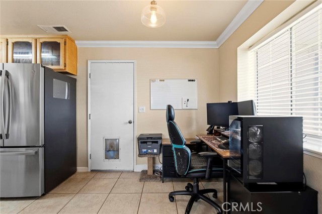 Detail Gallery Image 10 of 44 For 170 Artesia, Chico,  CA 95973 - 3 Beds | 2 Baths