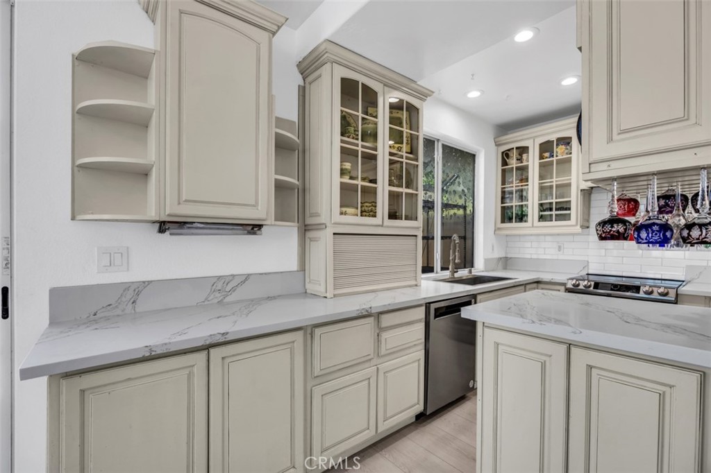 9497 Compass Point - photo 6