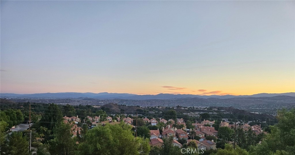 https://media.crmls.org/medias/070dd6ce-e616-4bea-b966-4b28d05b02dc.jpg?preset=X-Large