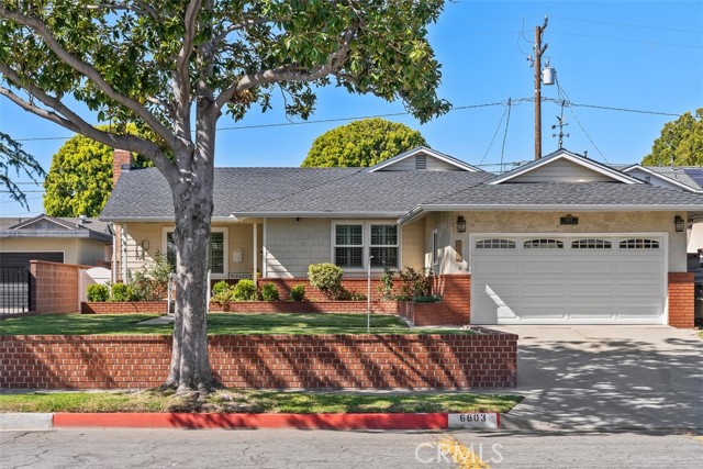 Detail Gallery Image 2 of 27 For 6803 E Killdee St, Long Beach,  CA 90808 - 3 Beds | 2 Baths