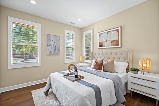 79 Rossmore, Irvine CA: https://media.crmls.org/medias/070e281e-6793-4e59-944d-a7abc5330dcc.jpg