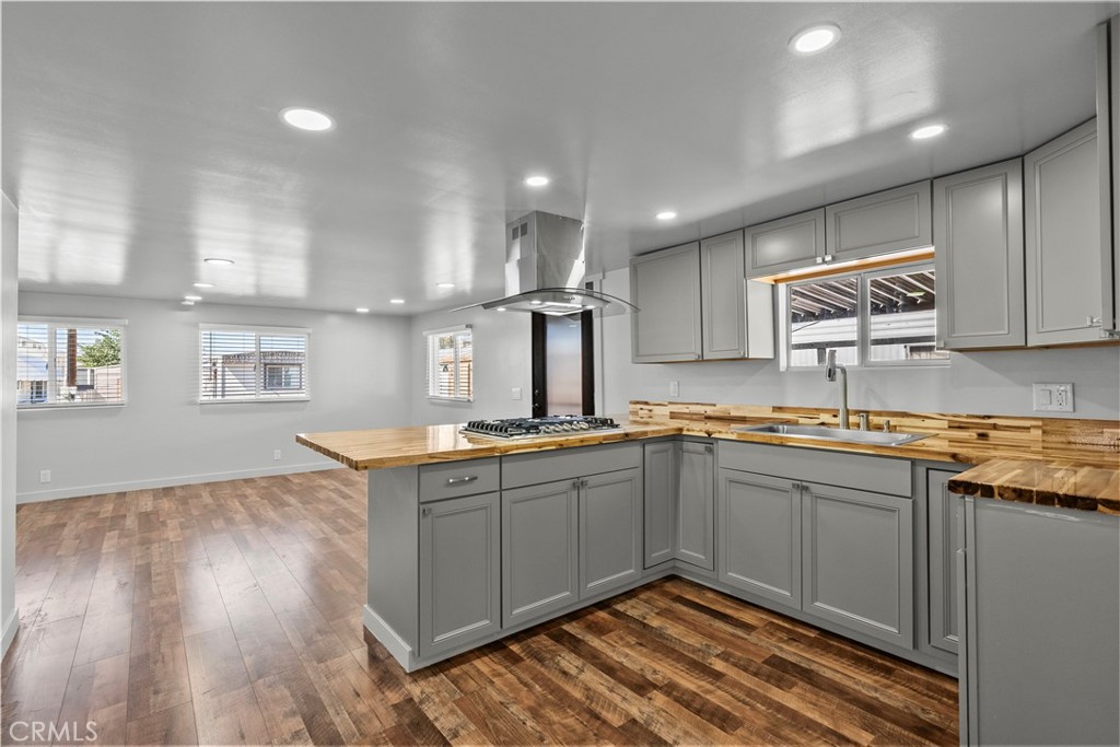 MLS #SR25232750 image #13