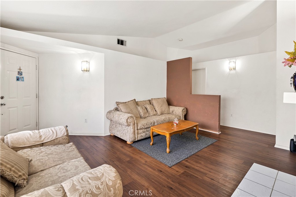 1115 White Tip Lane