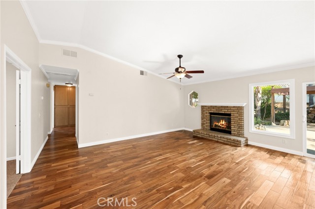 Detail Gallery Image 9 of 62 For 23231 Canyon Lake Dr, Canyon Lake,  CA 92587 - 3 Beds | 2 Baths
