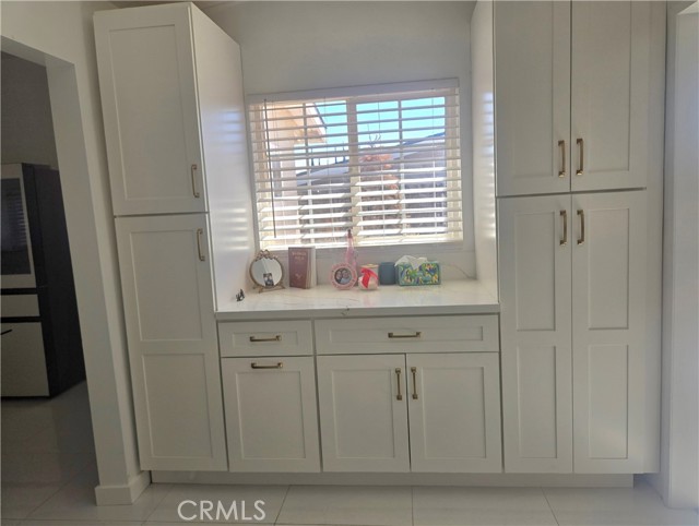 Detail Gallery Image 4 of 7 For 11325 Weber, Moreno Valley,  CA 92555 - 3 Beds | 2 Baths