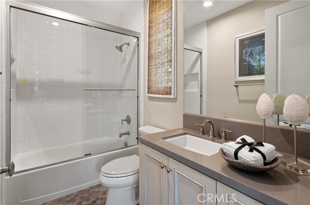 121 Amber Sky, Irvine CA: https://media.crmls.org/medias/07104af3-3967-43e8-be23-f7df7196f9ac.jpg