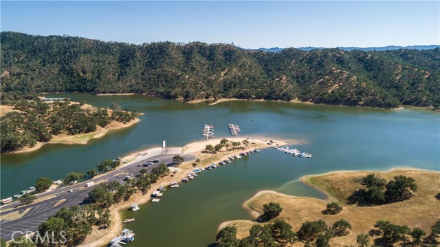 9886 Steelhead Road, Paso Robles CA: https://media.crmls.org/medias/071078f5-a4dc-46ec-97df-2d68693545fa.jpg