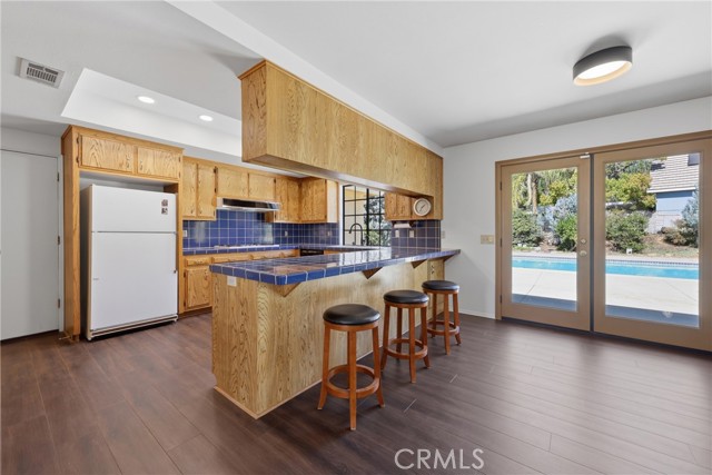 Detail Gallery Image 5 of 24 For 35562 Casa Vista, Yucaipa,  CA 92399 - 4 Beds | 2/1 Baths