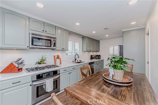 10252 Lorraine Lane, Cypress CA: https://media.crmls.org/medias/0711503a-f4ae-4a61-baa2-d89c491f980e.jpg