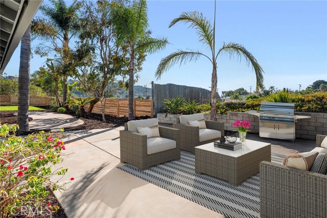 Detail Gallery Image 15 of 27 For 415 Edgehill Ln, Oceanside,  CA 92054 - 3 Beds | 1 Baths