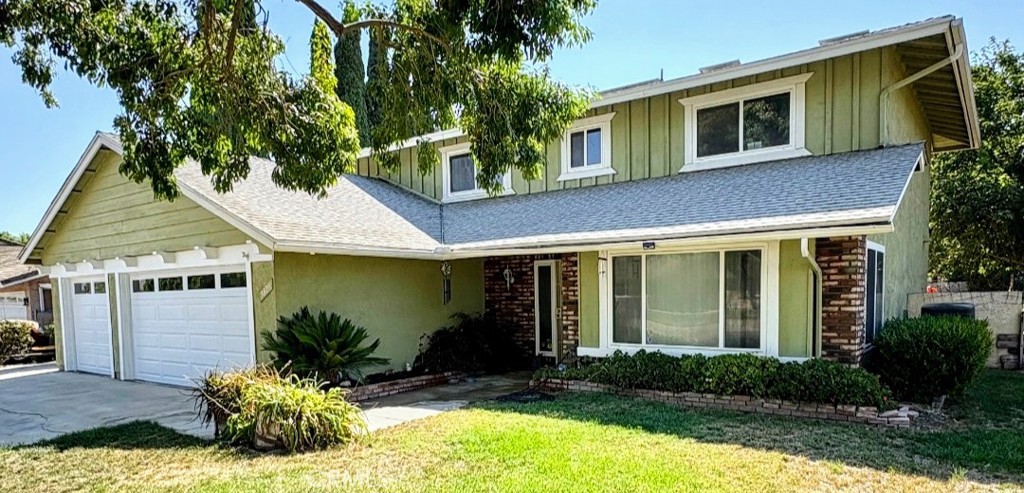 5829 AURORA Avenue