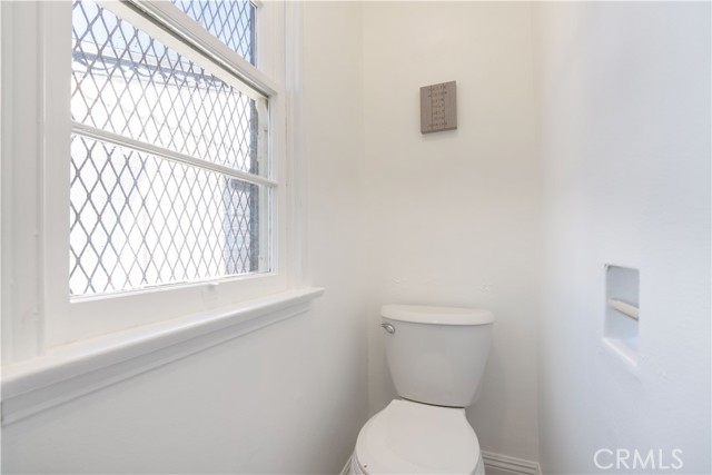 Detail Gallery Image 32 of 41 For 3155 Lynwood Rd, Lynwood,  CA 90262 - 3 Beds | 1 Baths