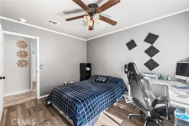 Detail Gallery Image 17 of 27 For 44840 Fenhold, Lancaster,  CA 93535 - 3 Beds | 2 Baths