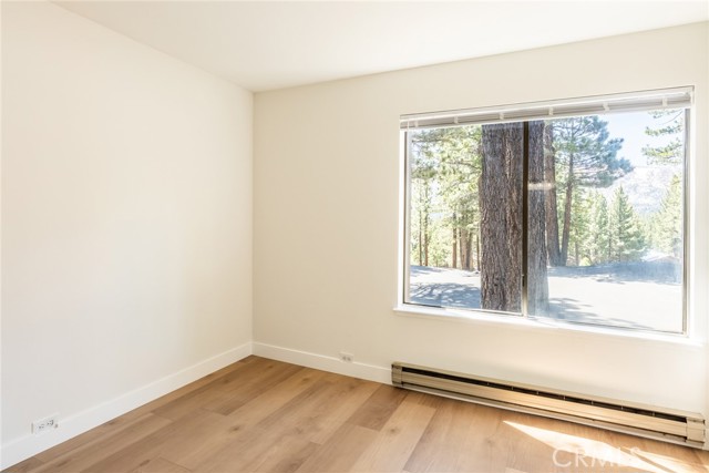 152 Viewpoint Road, Mammoth Lakes CA: https://media.crmls.org/medias/0714ba79-219a-475a-9ca4-250b0442b4e9.jpg
